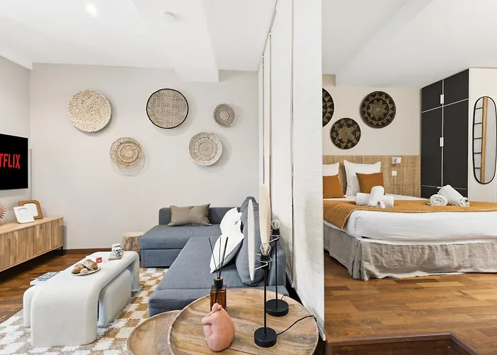 Appartement Bohème - Climatisé - 2 Pas Du Port - Rue Du Cepoun San Martin