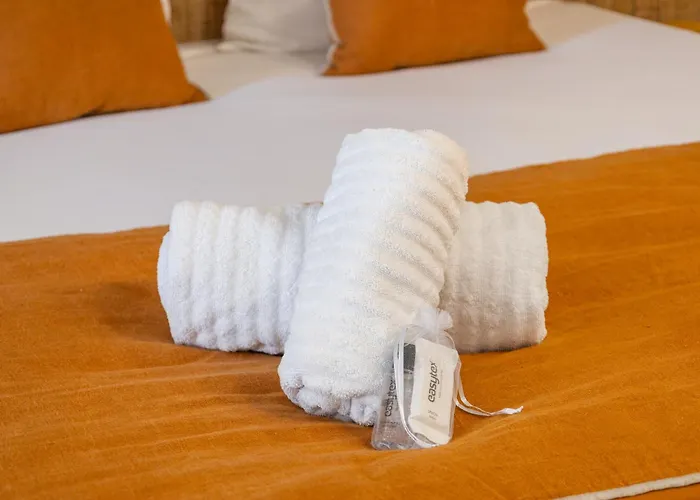 Bohème - Climatisé - 2 Pas Du Port - Rue Du Cepoun San Martin